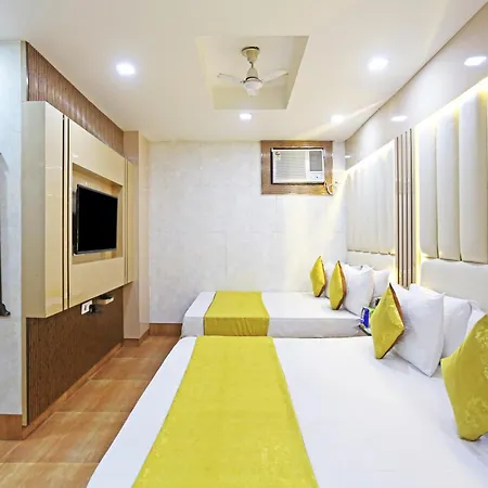 Hotel Preet Palace -5 Mints Walk From Nizamuddin Railway Station-3