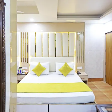 Hotel Preet Palace -5 Mints Walk From Nizamuddin Railway Station-2