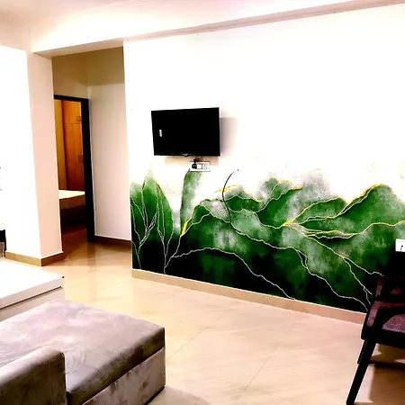 The Grand Nd Resort- Kanha Tulsi Heights Behind Prem Mandir-3