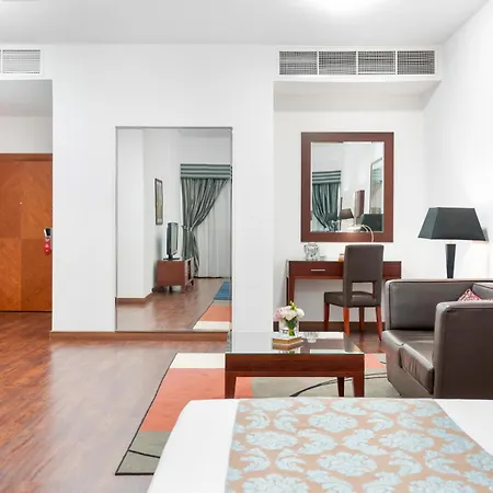 Golden Sands Hotel & Residences-3