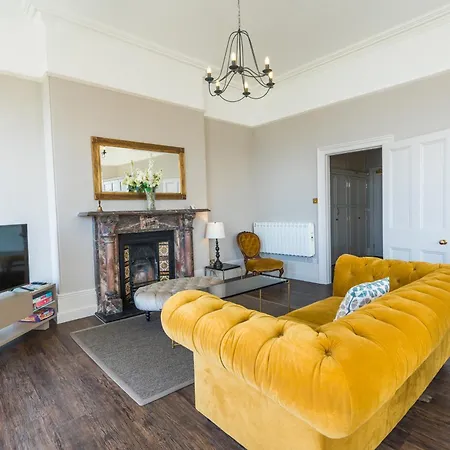 1 Elliot Terrace-3