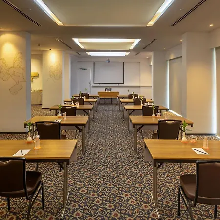 Hotel Kohinoor Elite Near Bkc-3