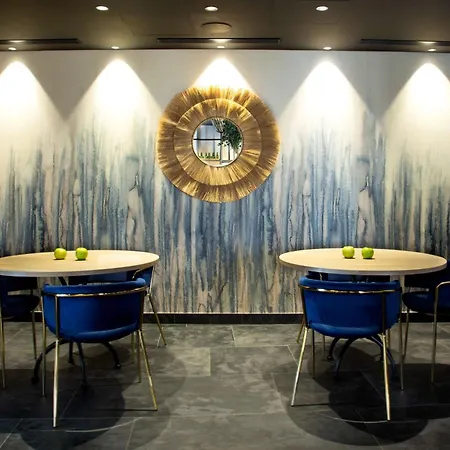 Atocha Hotel Madrid, Tapestry Collection By Hilton-2