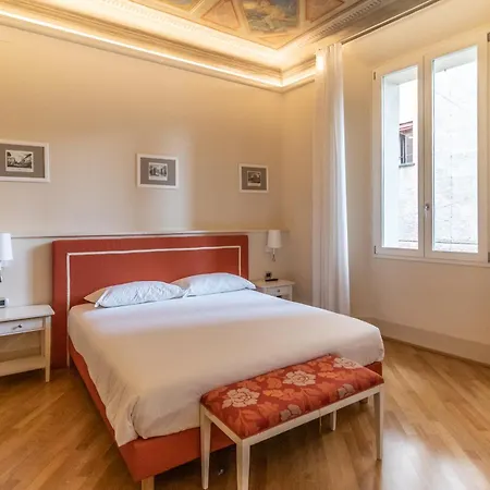 Casa Isolani Guest House Piazza Maggiore 1-3