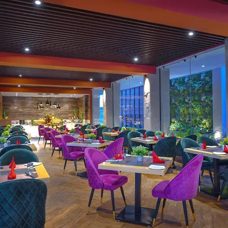 Royale Sarovar Portico Agra-2