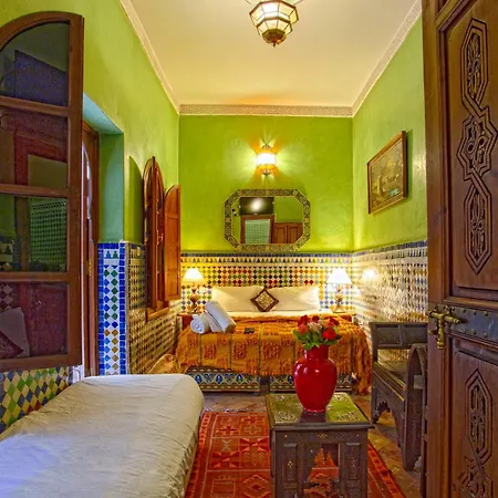 Riad Lakhdar-2