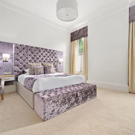 White Hart Hotel & Apartments-3