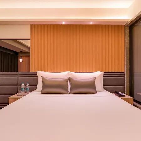 Lemon Tree Premier, Malad, Mumbai-2