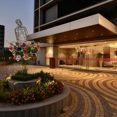 Regenta Fairlark Vadodara-2