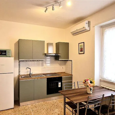 Cecilia Rome House-3