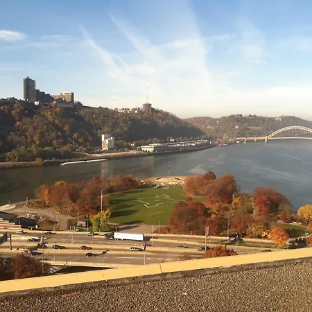 Wyndham Grand Pittsburgh-3