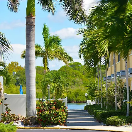 Barefoot Beach Resort-2