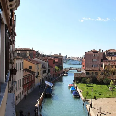 Palazzo Guardi-3