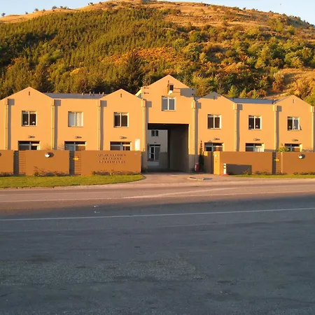 Queenstown Gateway Apartments-3