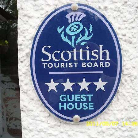 Acer Lodge Guest House-3