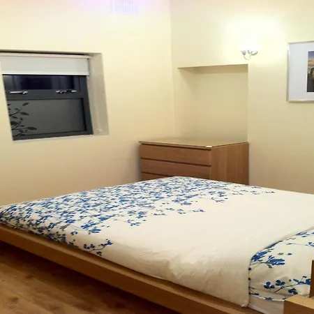Lyall Apartment Hotel-3