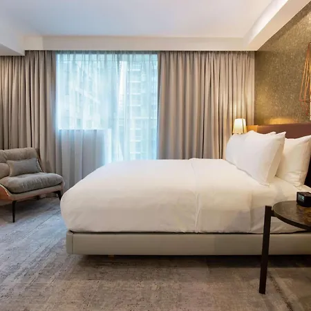 Lincoln Plaza Hotel London, Curio Collection By Hilton-3