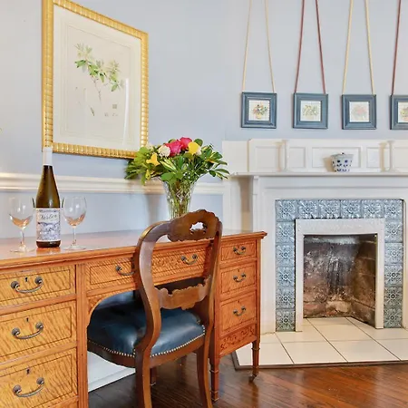 Maison Perrier Bed & Breakfast-3