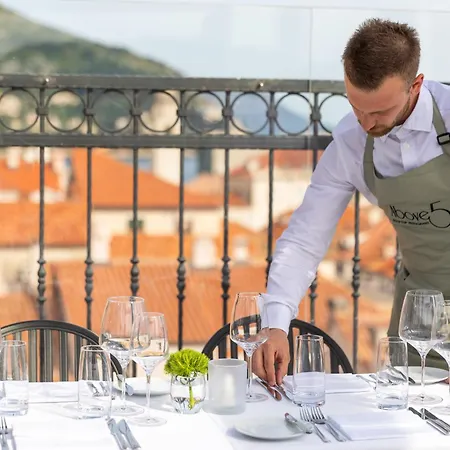 Boutique Hotel Stari Grad-3