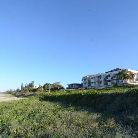 Golden Riviera Absolute Beachfront Resort-2