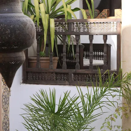 Riad Mur Akush-2