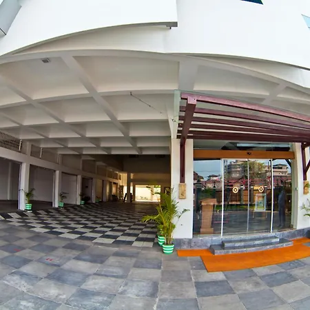 Paramount Tower-3