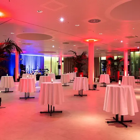 H4 Hotel Muenchen Messe-2