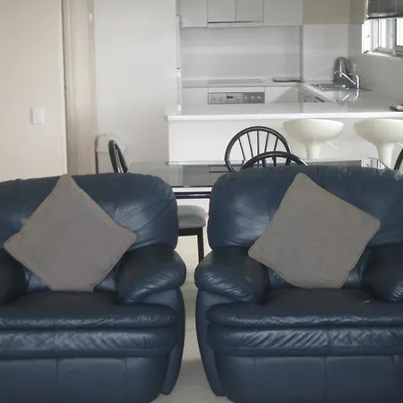 Fairthorpe Apartments-2