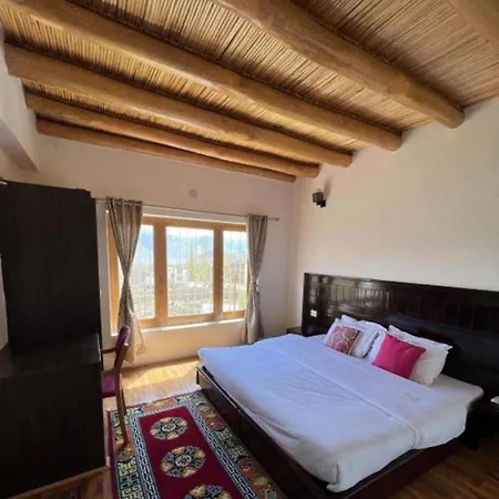 Heschuk Guest House-3
