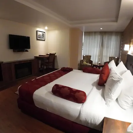 Crescent Resort, Darjeeling-2