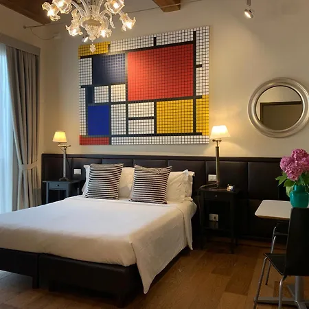 Florence Art Apartments-2