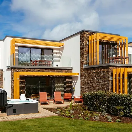 Una St Ives-3