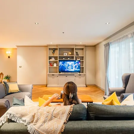 Thea Private Suites By Th District-3