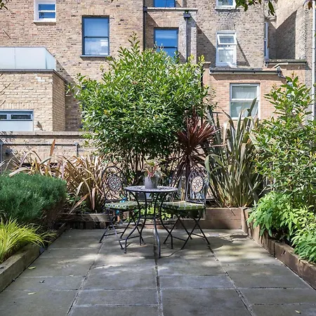 Room2 London Hammersmith Townhouse-2