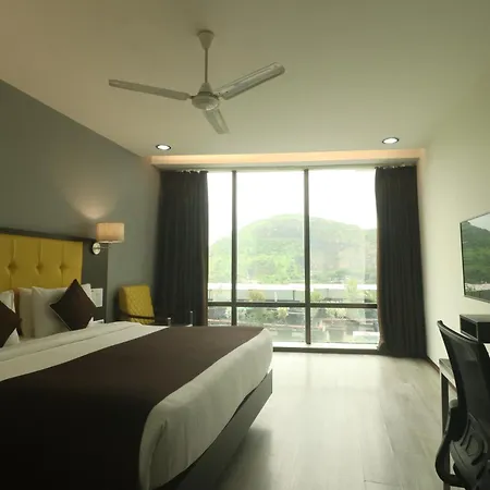 Hotel Mumbai House Airoli, Navi Mumbai-2