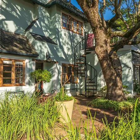Hedge House Guest House-3