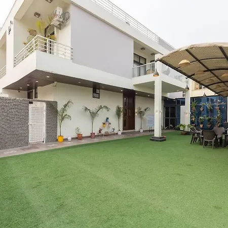 Aloha The Outhouse 5Bhk Swimming Pool Garden Villa-3