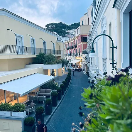 Piazzetta Diefenbach-2