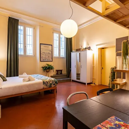 Secret Garden Firenze B&B-3
