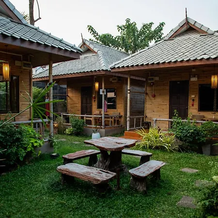 Boutique Hotel & Restaurant, Jaidee Bamboo Huts-2