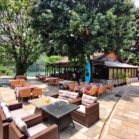 Lake View Resort-3