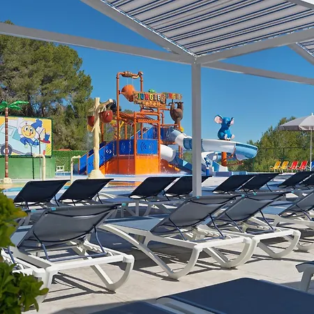 H10 Mediterranean Village-3