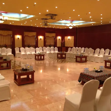 Royal Concorde Hotel & Suite-3