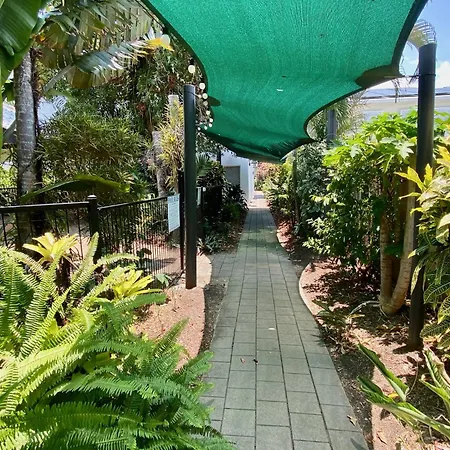 Reef Gateway Apartments-2