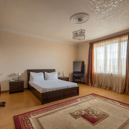 La Defense Hotel Yerevan-3