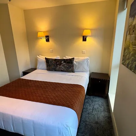 Trinity Hotel-2