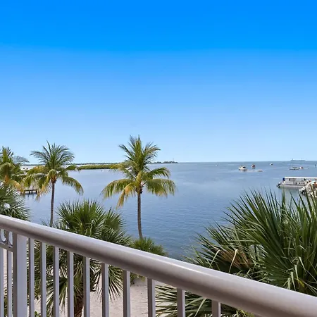 Beachside Resort & Residences-2