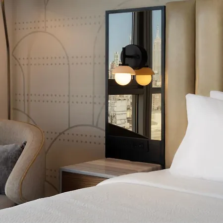 Courtyard By Marriott New York Manhattan / Soho-3