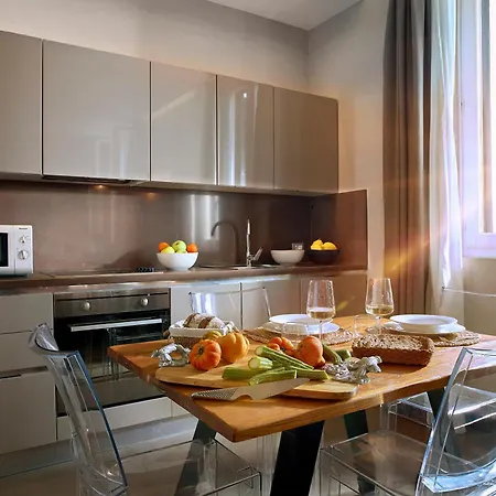 Trianon Borgo Pio Aparthotel-3