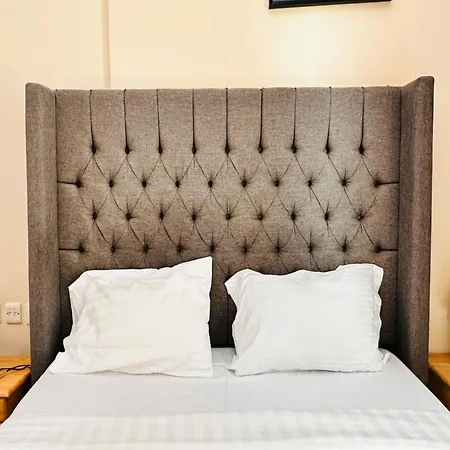 Oyo 1233 Home Elite 1 Residence Sports City, Dubai-3